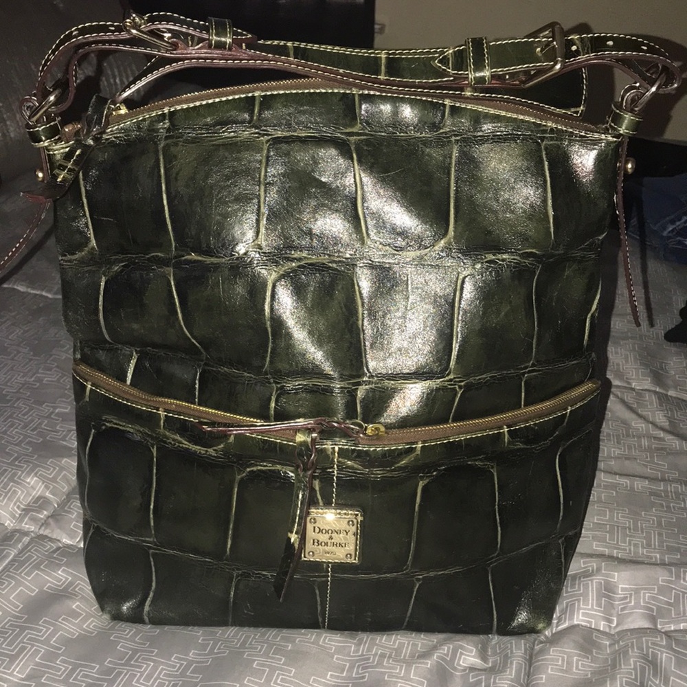 Ladies Dooney & Burke green animal print purse